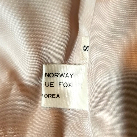 VTG Saga Fox Natural Blue Fox Norway Fur Coat Size Small EUC! - Picture 15 of 16